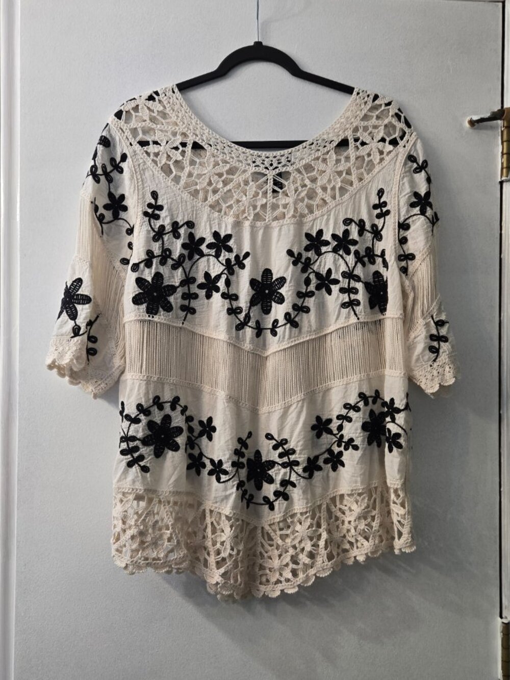Oliver/ Anthropologie Crochet Lace with Black embroidery tunic large Boho Hippie - Picture 4 of 11